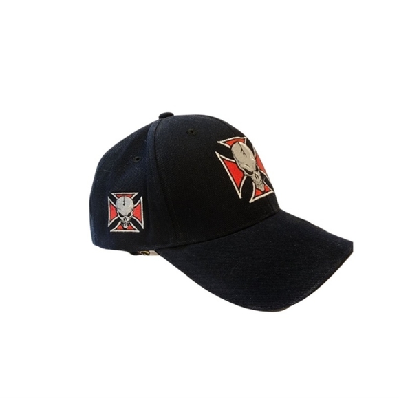 Skull on Iron Cross strapback - Picture 2 of 5